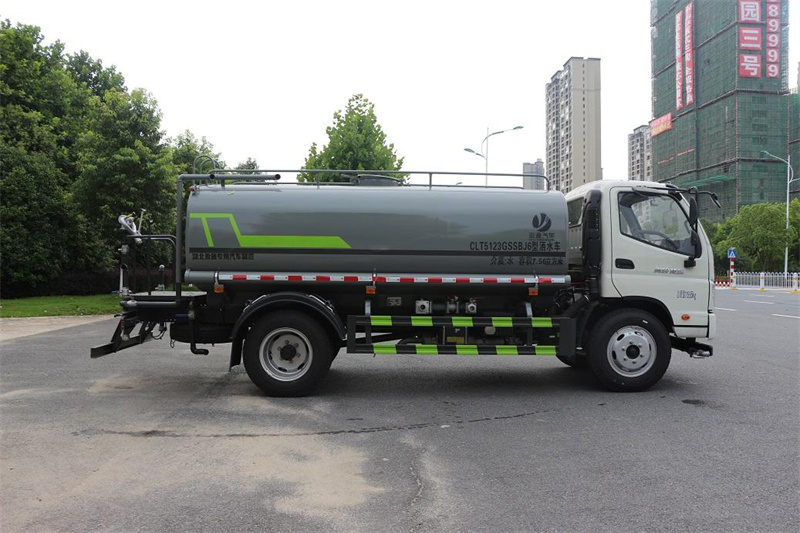 福田9立方灑水車