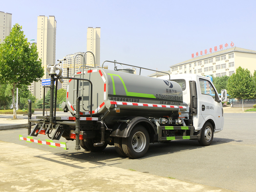 東風(fēng)2噸藍(lán)牌灑水車